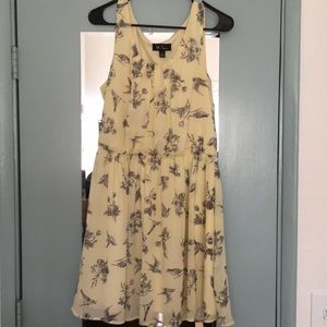 Cute yellow dress. Perfect for summer!